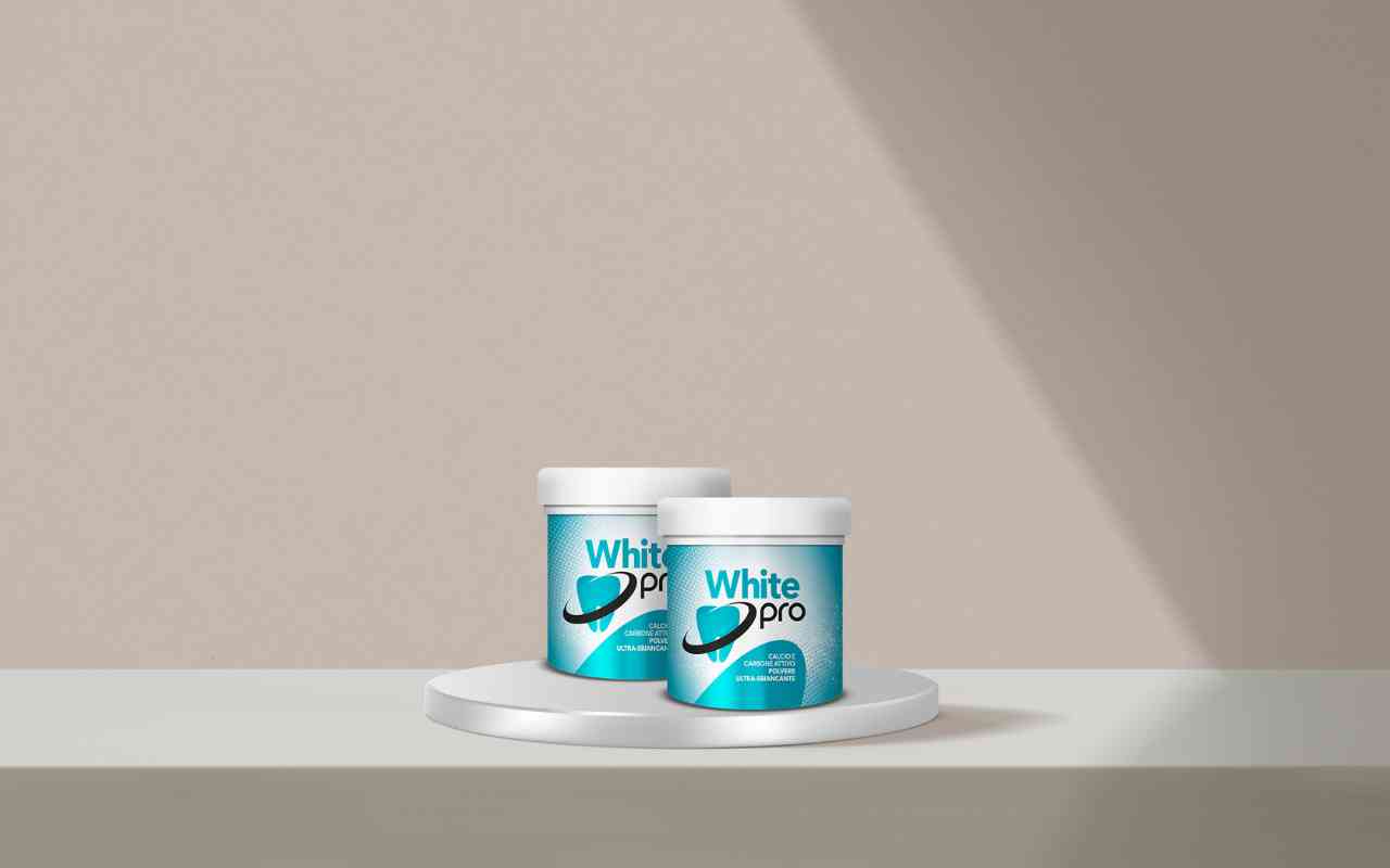 Scopri come ottenere denti bianchi e un sorriso perfetto in modo sicuro con White Pro